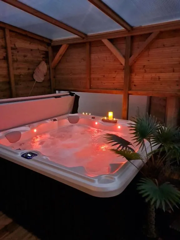 A Fleur de Spa, gîte avec spa à Coulogne - photo 3 sur 12