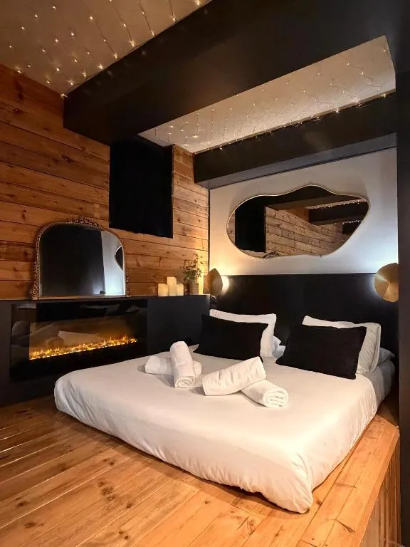 Appartement bain à remous des Capucins, gîte avec spa à La Ciotat - photo 2 sur 11