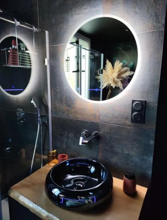 Appartement bain nordique de Vichy, gîte avec spa à Vichy - photo 3 sur 11