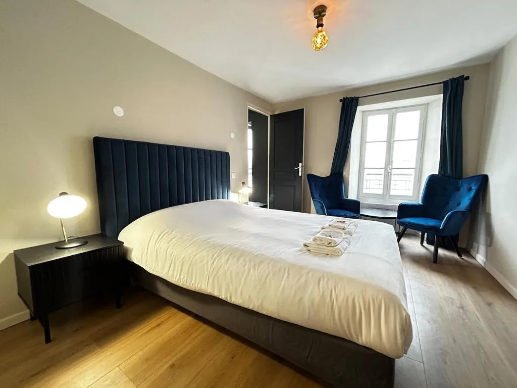 Appartement balnéo Champ Reton, gîte avec spa à Épernay - photo 2 sur 12