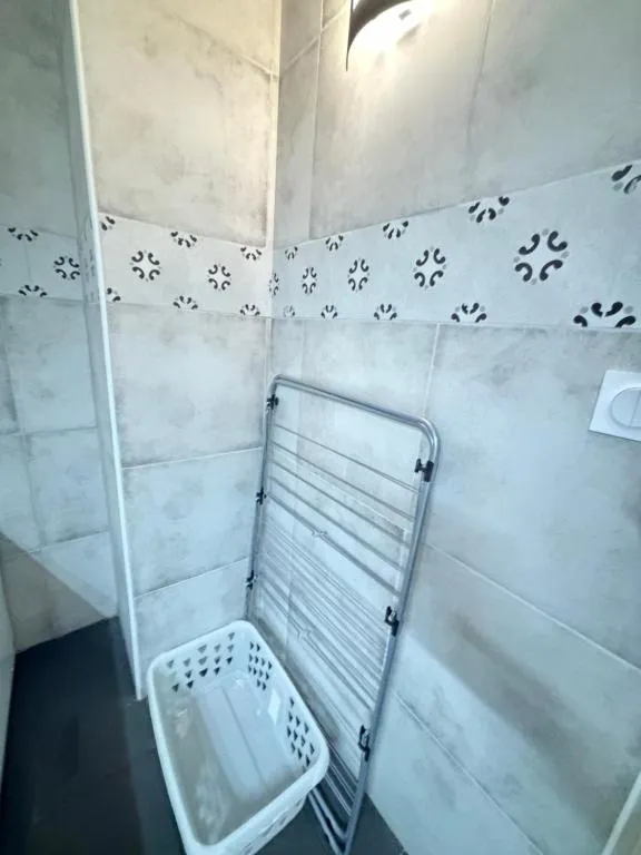 Appartement balnéo du Puy, gîte avec spa à Aiguilhe - photo 3 sur 12