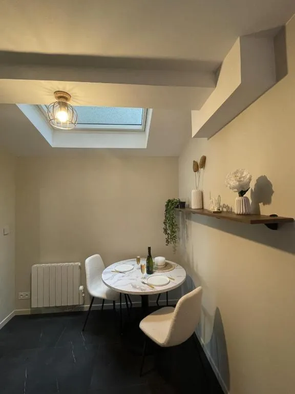 Appartement balnéo Jacquart, gîte avec spa à Reims - photo 3 sur 12