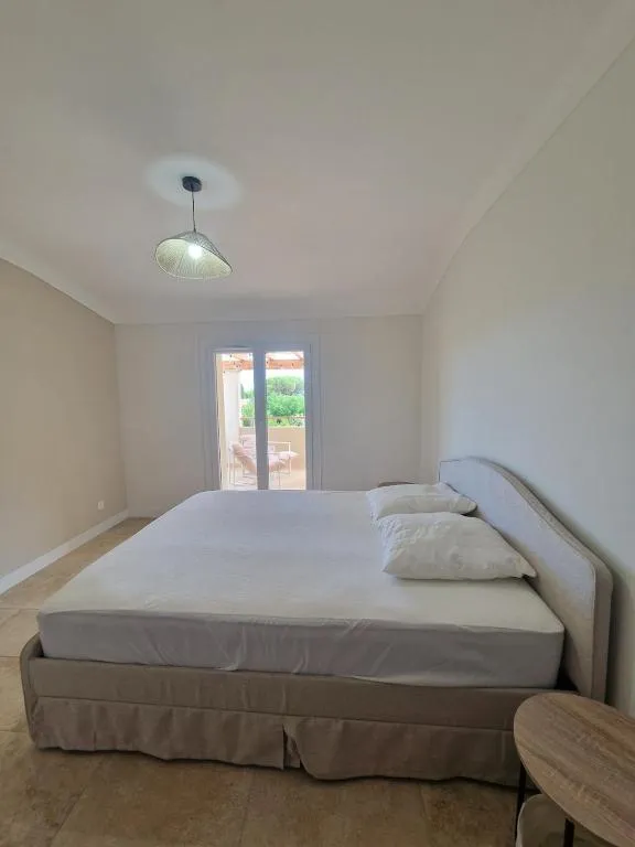 Appartement de la Vallée Verte, gîte avec spa à Roquebrune-sur-Argens - photo 2 sur 12