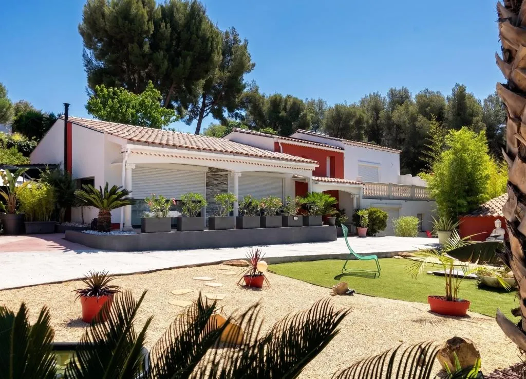 Appartement du chemin de Cuges, gîte avec spa à Le Castellet - photo 2 sur 12
