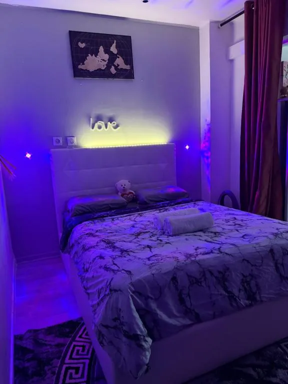 Appartement jacuzzi de Deuil, gîte avec spa à Deuil-la-Barre - photo 3 sur 3