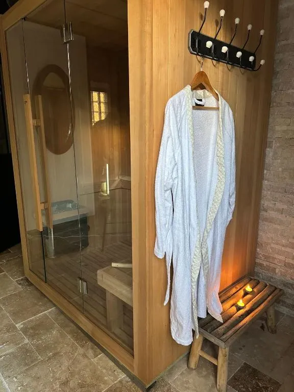 Appartement jacuzzi de Saint-Avertin, gîte avec spa à Saint-Avertin - photo 3 sur 12