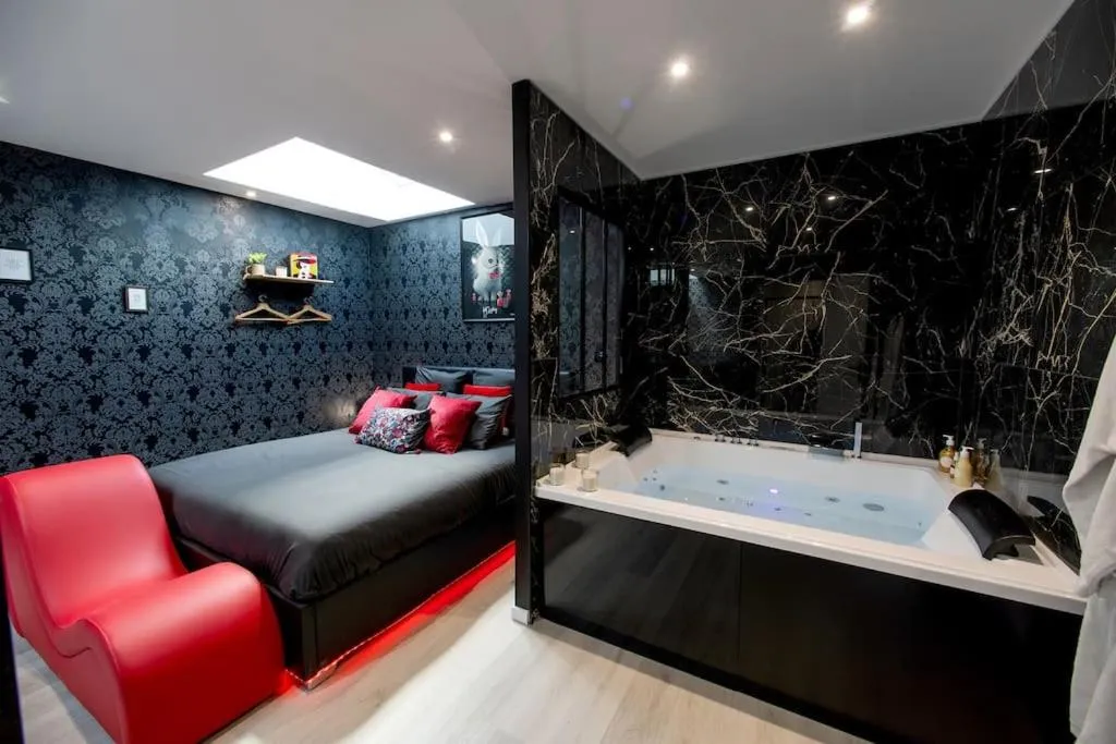 Appartement Jacuzzi de Virvée, gîte avec spa à Val de Virvée - photo 3 sur 10