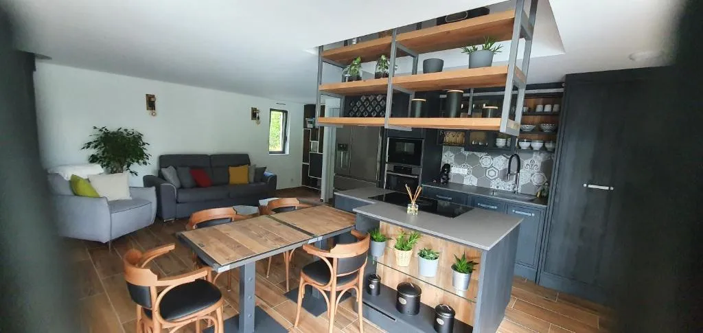 Appartement jacuzzi du Cresson, gîte avec spa à Gérardmer - photo 3 sur 11