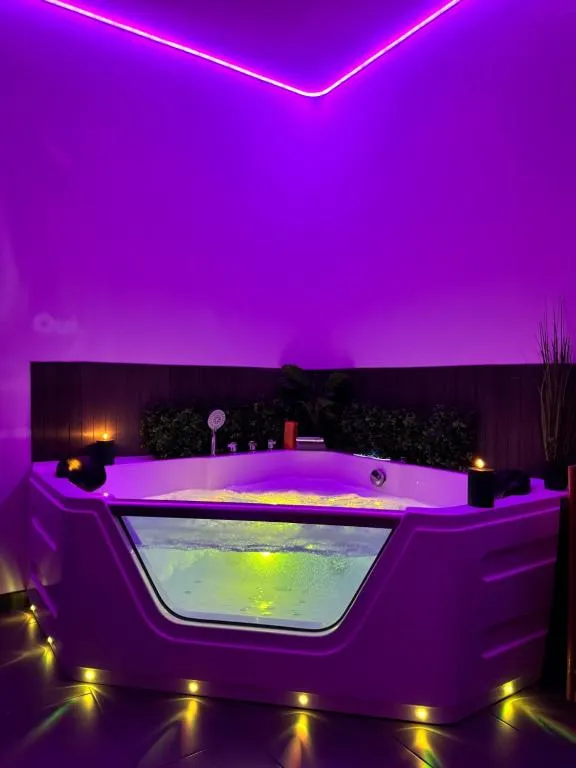 Appartement Lagon Bleu, gîte avec spa à Fréjus - photo 3 sur 11