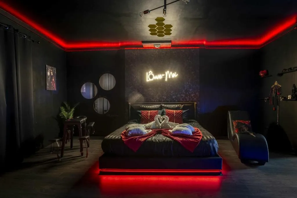 Lôuve-Moi, love room à Tourves - photo 3 sur 12