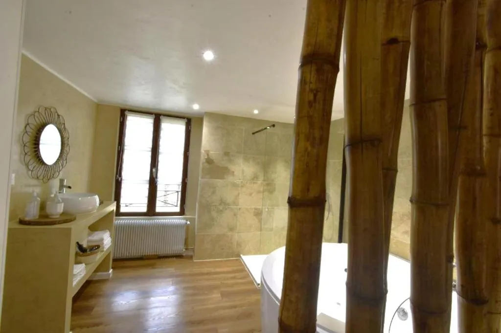 Appartement Love & Zen, gîte avec spa à Verneuil d'Avre et d'Iton - photo 3 sur 11