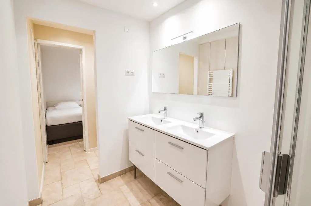 Appartement piscine et jacuzzi de Nice, gîte avec spa à Nice - photo 3 sur 12