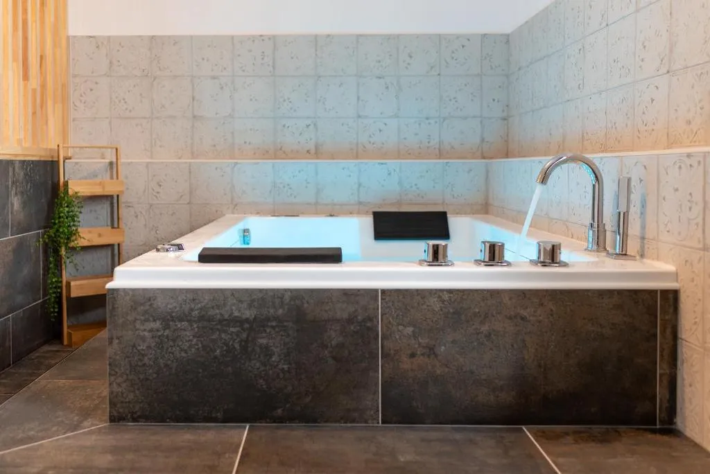Appartement premium de Frouzins - Jacuzzi, terrasse et climatisation (Frouzins, Haute-Garonne)