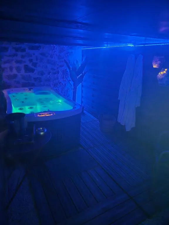 Appartement sauna et spa de Brive - Bain à remous, terrasse et vue sur la ville (Lissac-sur-Couze, Corrèze)