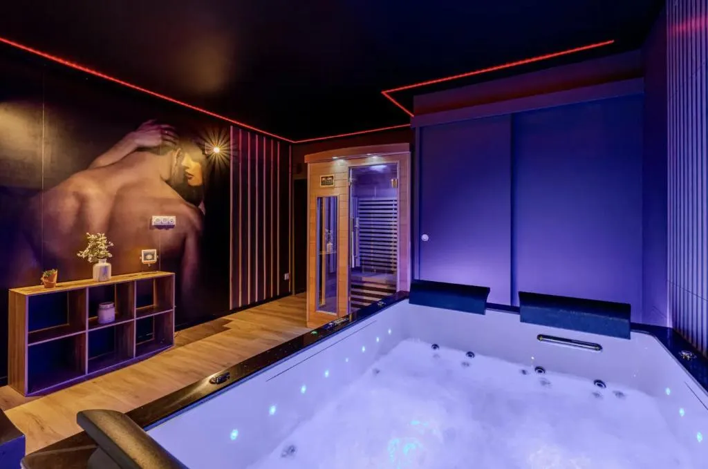 Appartement Sauna et Bain à Remous, gîte avec spa à Rouen - photo 2 sur 12