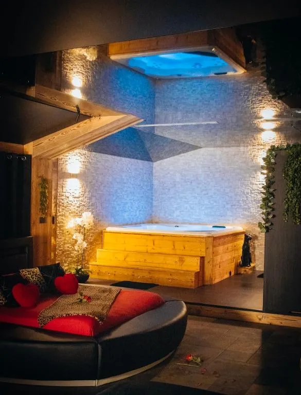 Appartement spa d'Ornans, gîte avec spa à Ornans - photo 2 sur 12