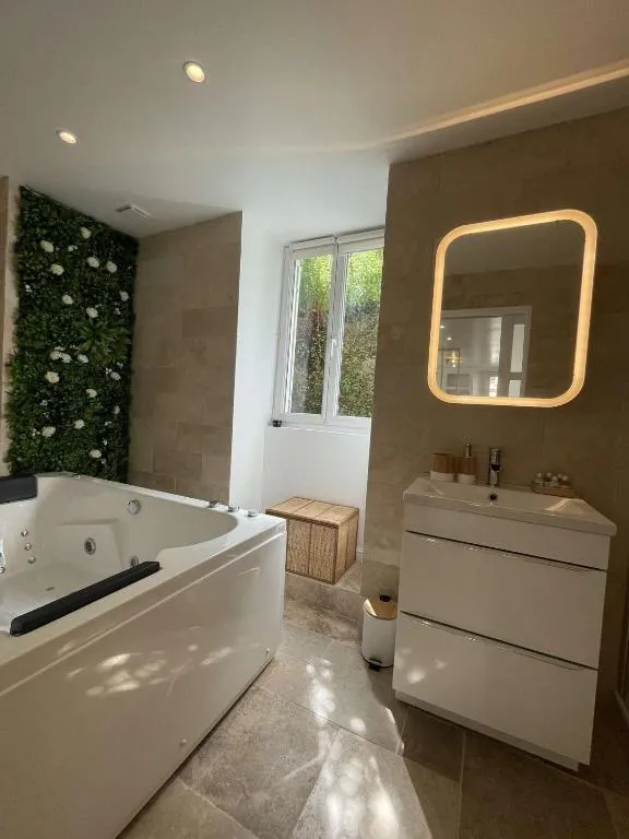 Appartement spa de Dampierre, gîte avec spa à Dampierre-en-Yvelines - photo 3 sur 10