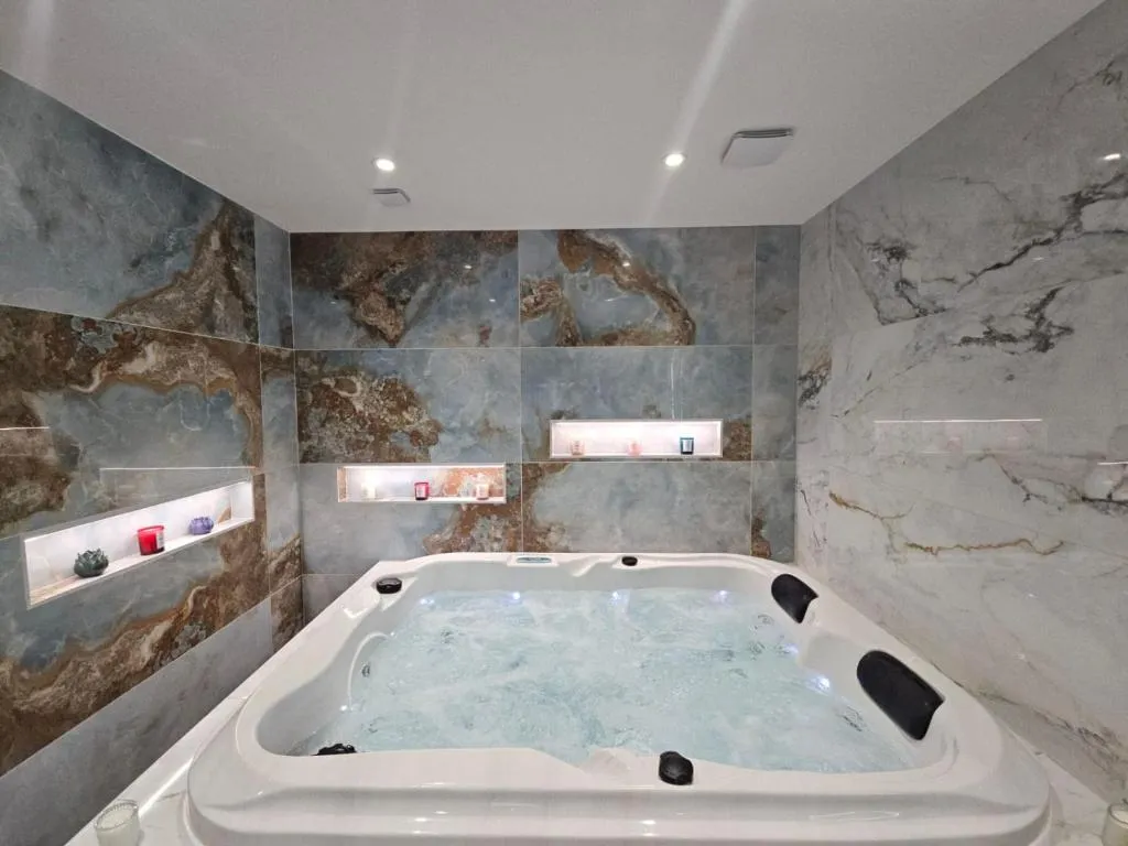 Appartement Spa de Janin, gîte avec spa à Agde - photo 3 sur 12