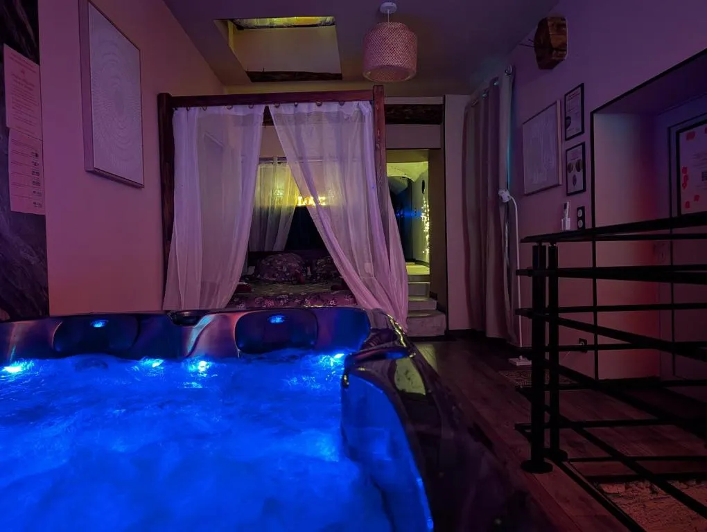 Appartement spa avec balcon et petit-déjeuner, gîte avec spa à La Mure - photo 3 sur 12