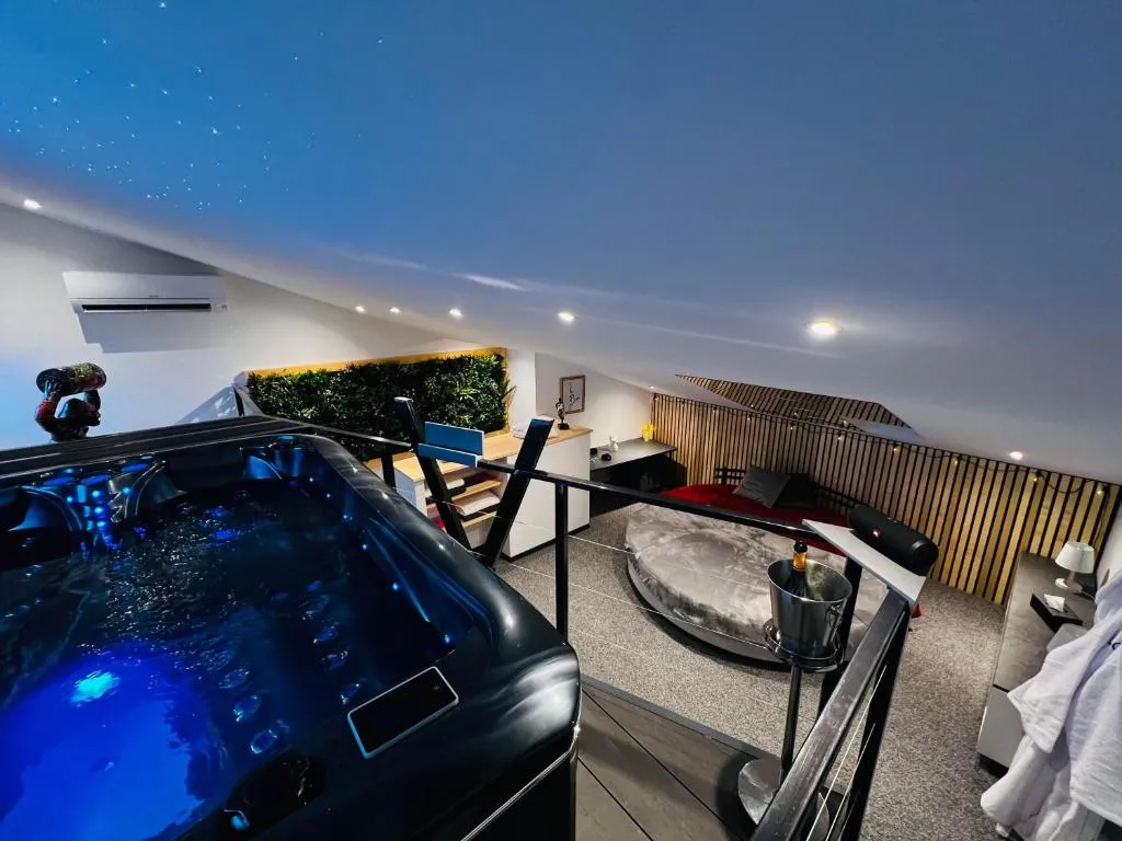 Appartement Spa du Château, gîte avec spa à Château-Arnoux-Saint-Auban - photo 3 sur 12