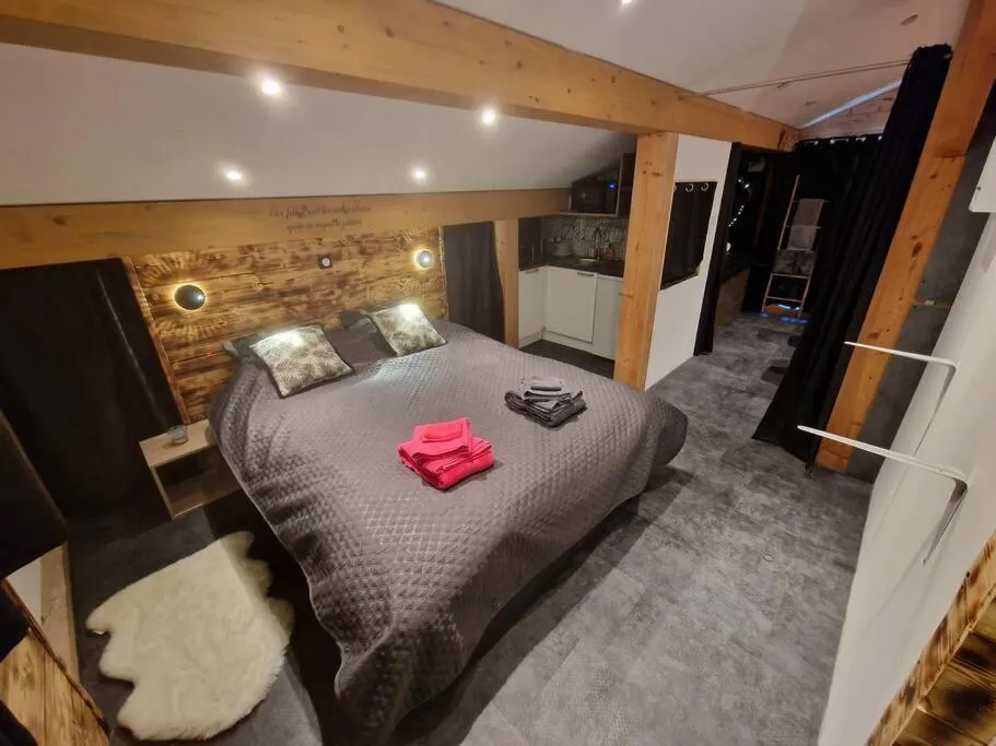 Appartement Spa Privatif de Mieussy, gîte avec spa à Mieussy - photo 3 sur 5