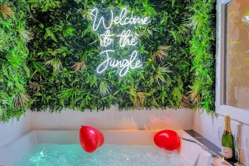 Appartement The Jungle, gîte avec spa à Cannes - photo 3 sur 12