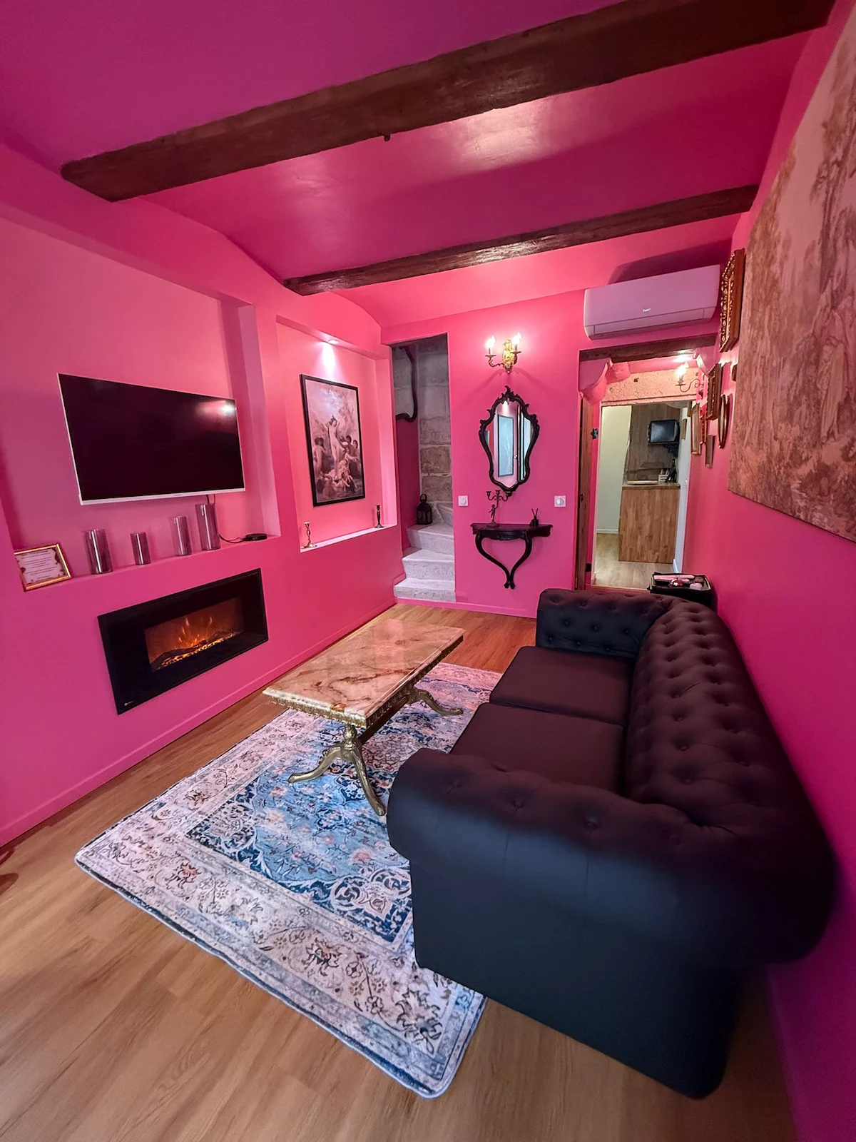 L'Ascension des Plaisirs - Maison sur trois niveaux avec balnéo (Lunel, Hérault)