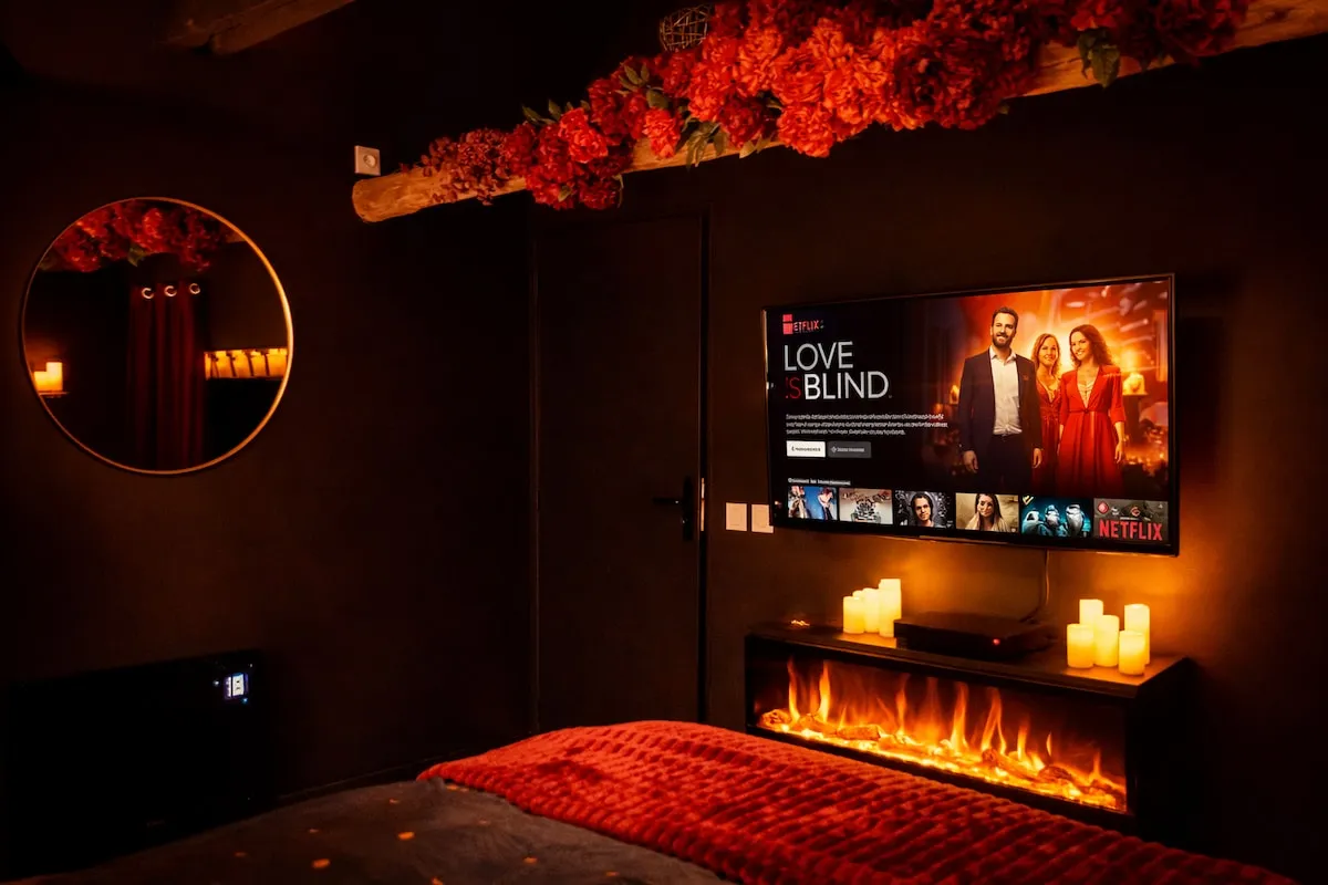 Black Room, gîte avec spa à Godewaersvelde - photo 3 sur 8