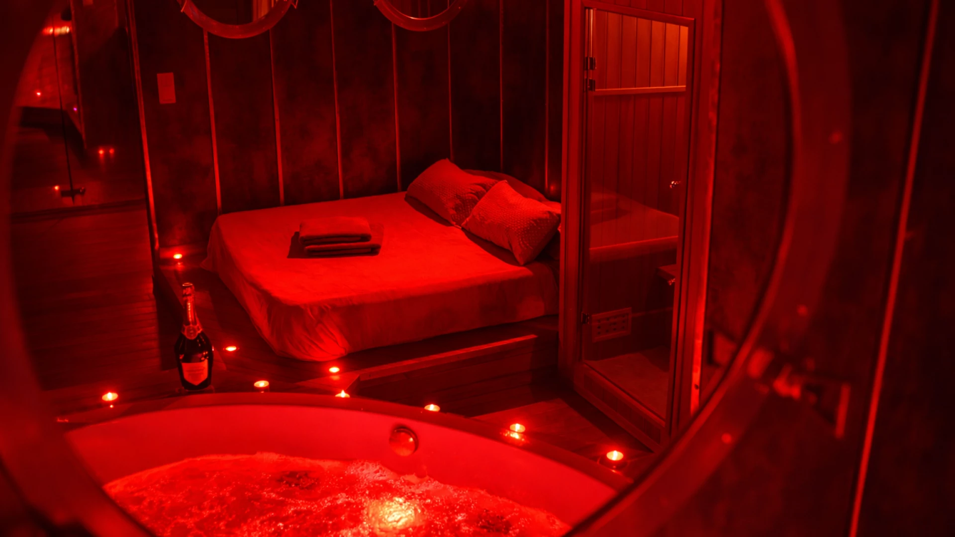 Boat Spa, love room à Lyon - photo 3 sur 12