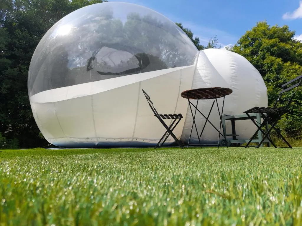 Bulle jacuzzi de Notre-Dame-d'Elle - bulle insolite avec jacuzzi privatif (Saint-Jean-d'Elle, Manche)