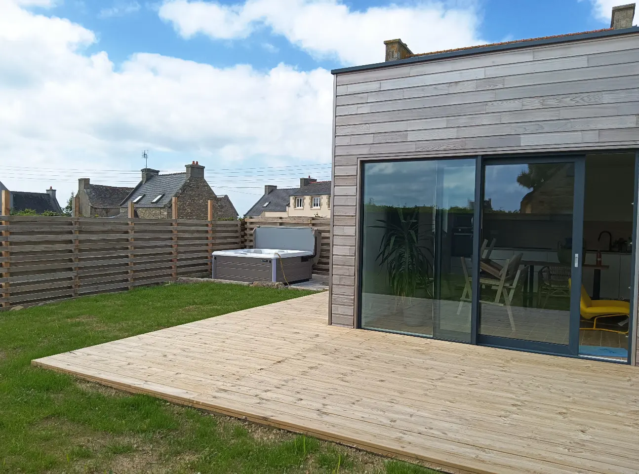 Bulle Marine - Maison en bois avec jacuzzi près de la plage (Santec, Finistère)