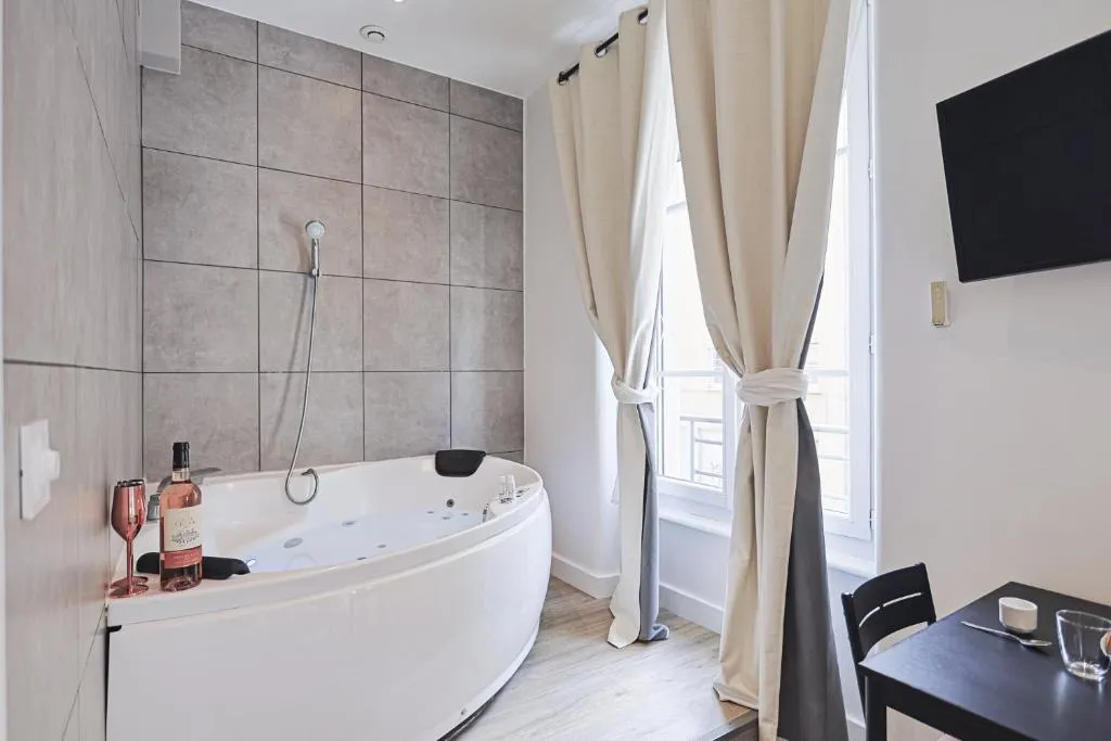 Bulles de Mona Zen, gîte avec spa à Lyon - photo 3 sur 12