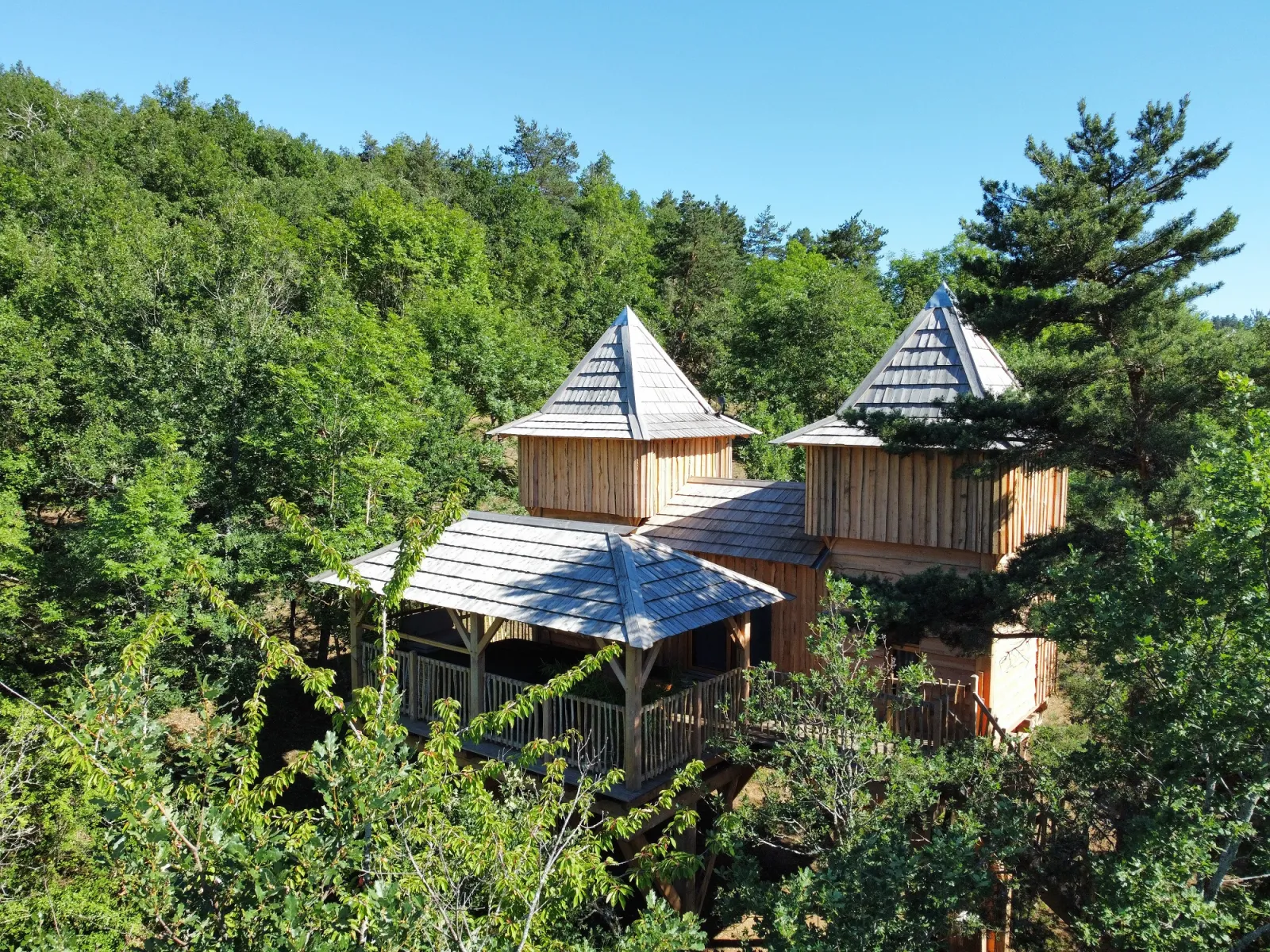 Cabane Château Duo, cabane à Vieille-Brioude - photo 2 sur 12