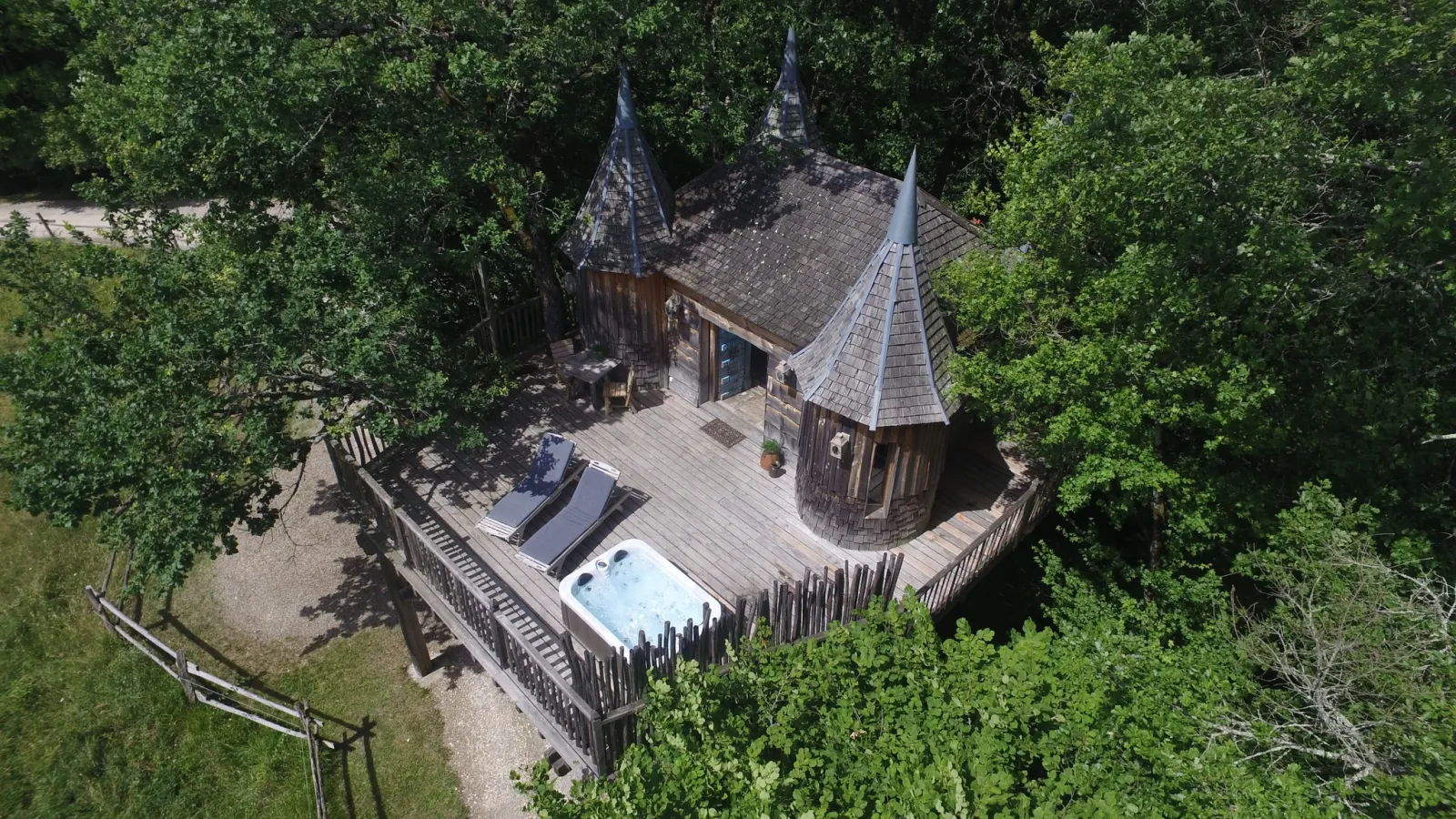 Cabane Château Monbazillac & Spa - Domaine de Puybeton (Beaumontois-en-Périgord, Dordogne)