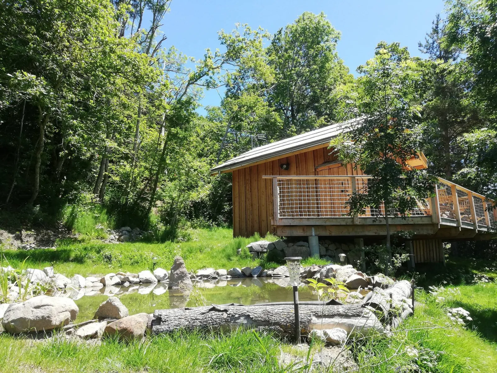 Cabane des Chastelas & Spa, cabane à Saint-Julien-en-Champsaur - photo 2 sur 12