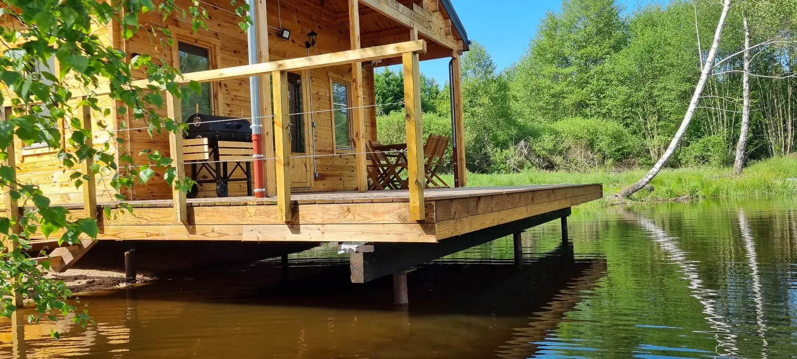 Cabane du lac de Chaumeçon, cabane à Saint-Martin-du-Puy - photo 3 sur 12