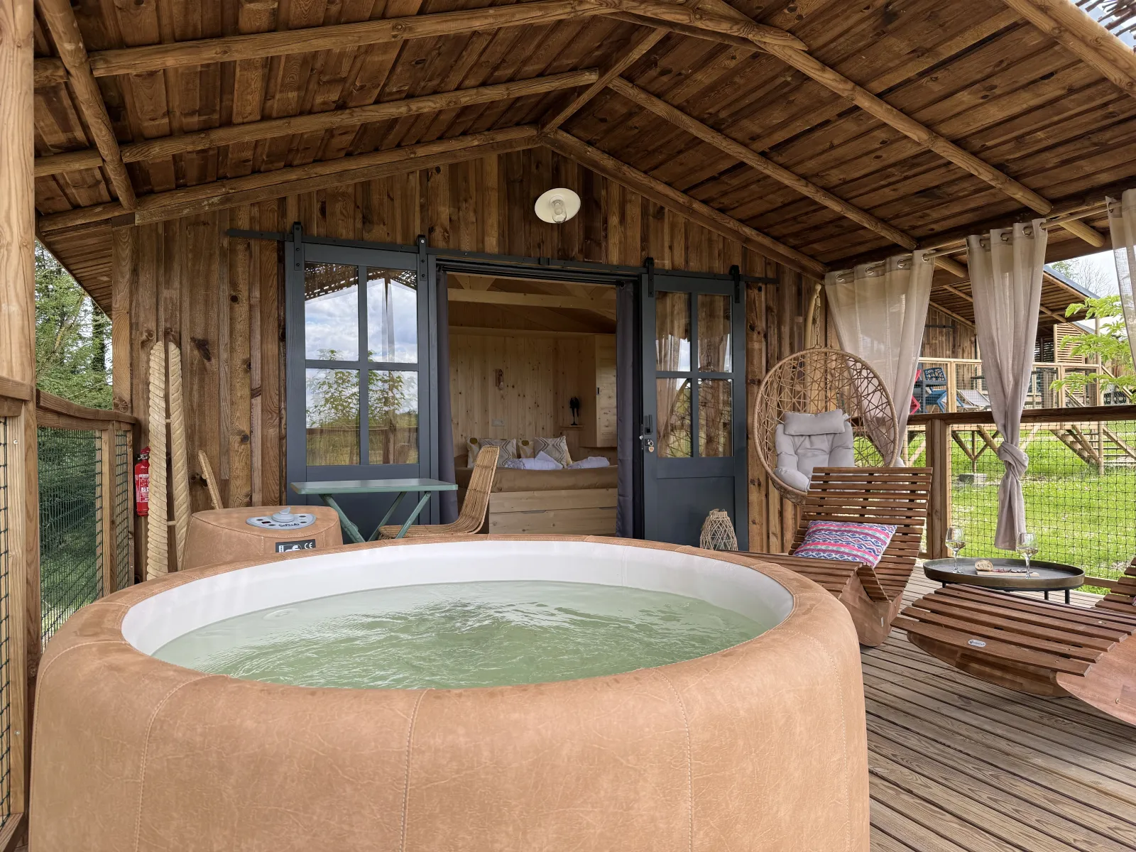 Cabane Lodge duo SPA (17 m² - 1 ch - 2 pers.) - La Buissonnière Lodges (Chisseaux, Indre-et-Loire)