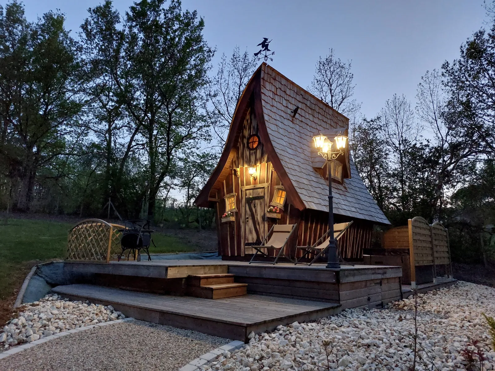 La Cabane Le Vieux Grimoire & Spa privatif - Des Vignes et des Songes (Saint-André-et-Appelles, Gironde)