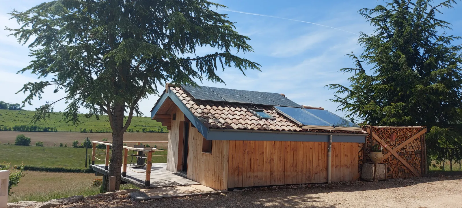 Cabane Wood & Spa - Cabane avec spa privatisable et piscine (Chasselay, Rhône)