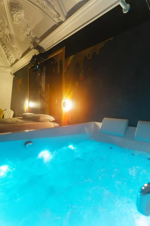 Capsule Art Déco, gîte avec spa à Valenciennes - photo 2 sur 9