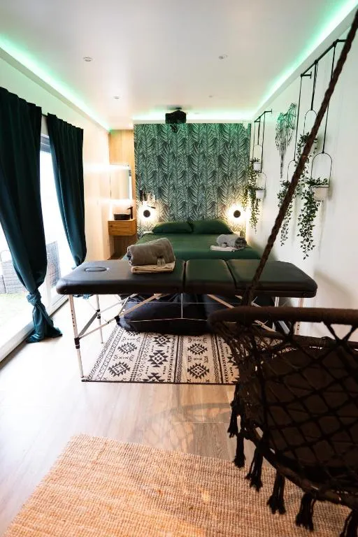 Capsule Thaïlande, gîte avec spa à Trith-Saint-Léger - photo 2 sur 12