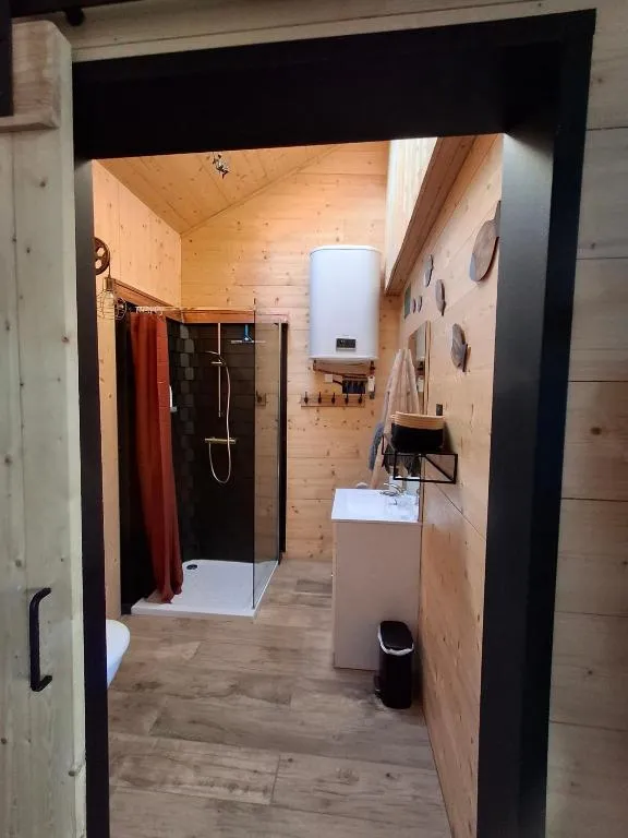 Chalet au bain nordique, gîte avec spa à Plouarzel - photo 3 sur 12