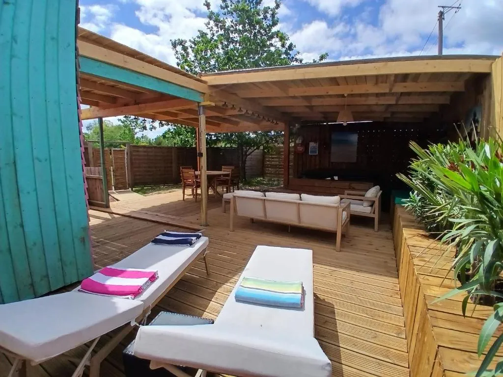 Chalet Caraïbes Spa Privatif, gîte avec spa à Clermont-Créans - photo 3 sur 12