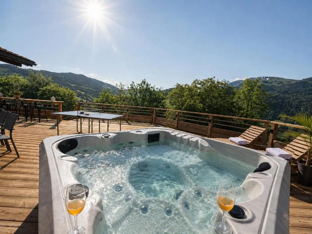 Chalet Cyclamen pour 8 - Jacuzzi privatif et terrasse montagne (Les Clefs, Haute-Savoie)