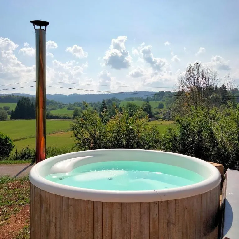Chalet du Lynx boréal - Chalet avec bain nordique et jardin (Fort-du-Plasne, Jura)