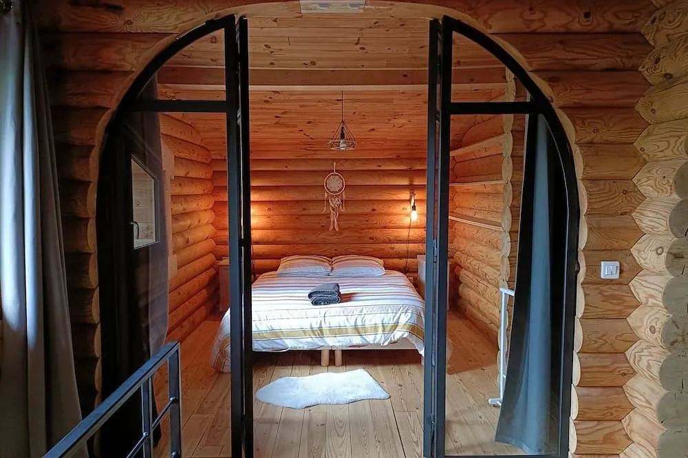 Chalet en fuste de Monbahus, gîte avec spa à Monbahus - photo 2 sur 12