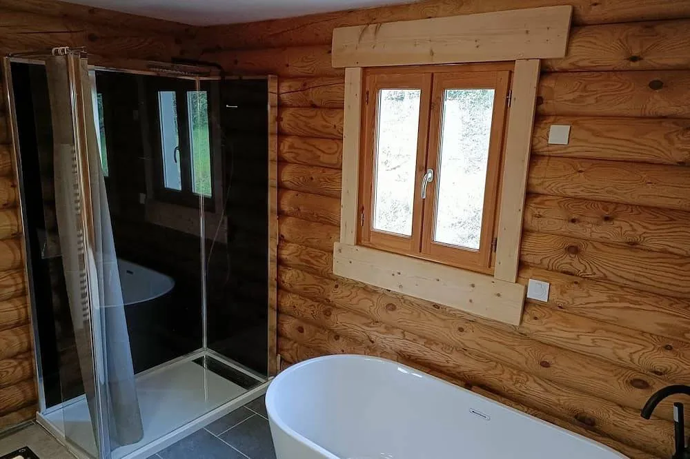 Chalet en fuste de Monbahus, gîte avec spa à Monbahus - photo 3 sur 12