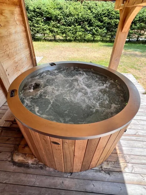 Chalet Isabelle, gîte avec spa à Chamonix-Mont-Blanc - photo 3 sur 11