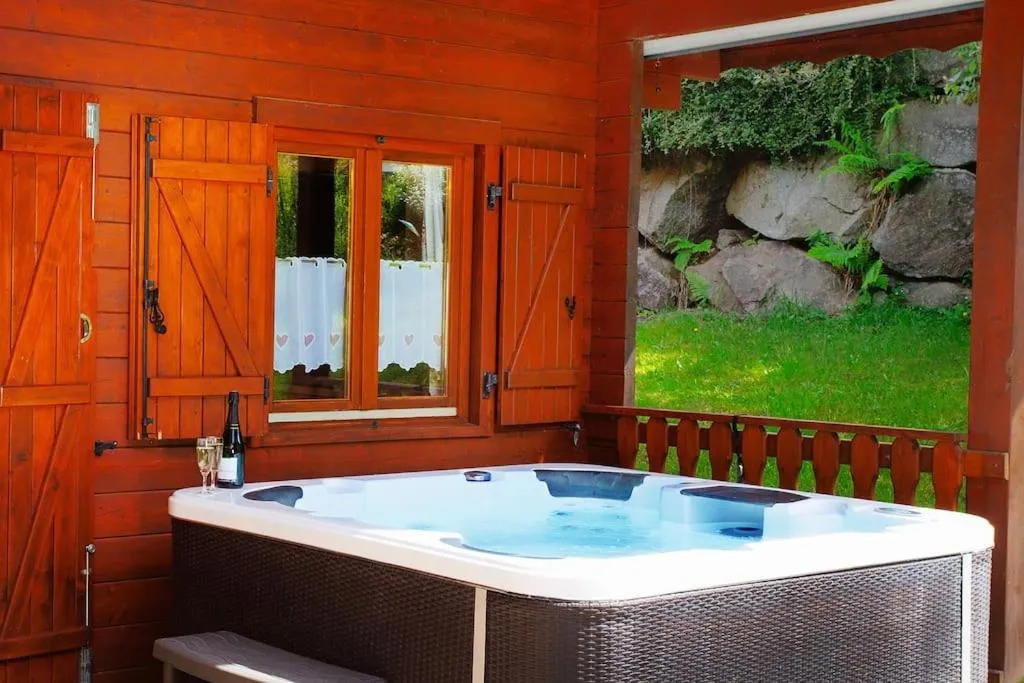 Chalet Les Brimbelles, gîte avec spa à Gérardmer - photo 3 sur 12
