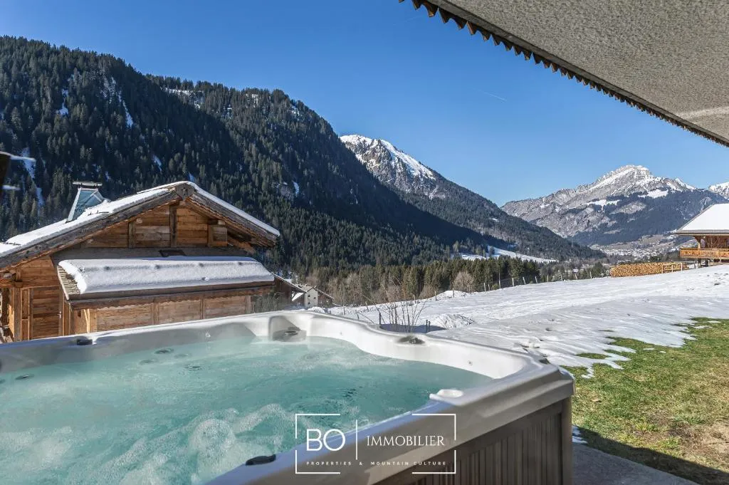 Chalet Montbéliarde - chalet familial avec jacuzzi aux Portes du Soleil (Châtel, Haute-Savoie)
